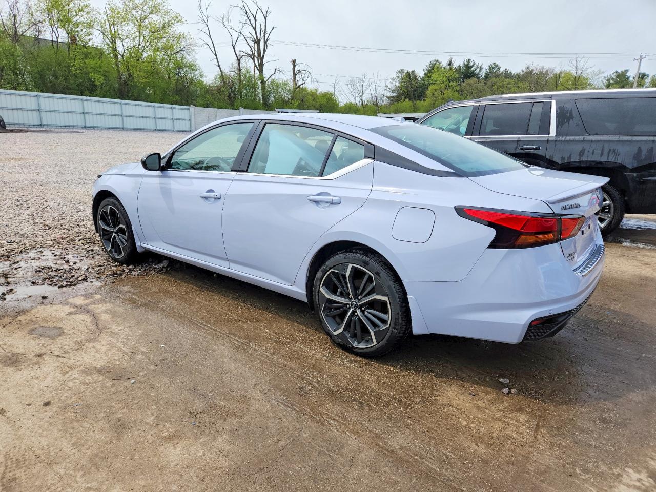 Nissan Altima Sr