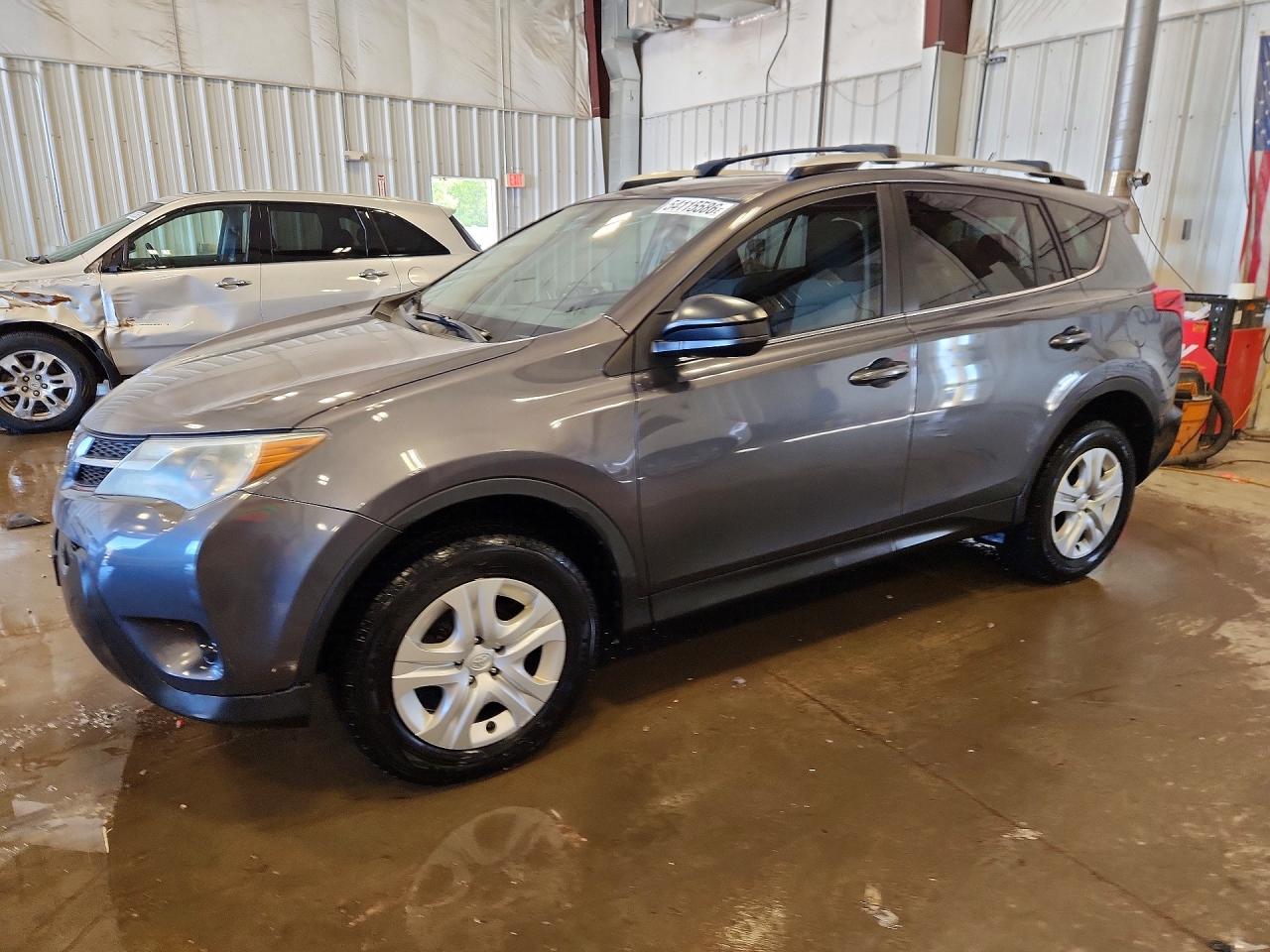 Salvage Toyota RAV4 Image