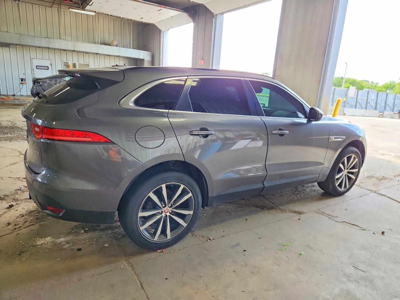 Jaguar F-PACE Prestige