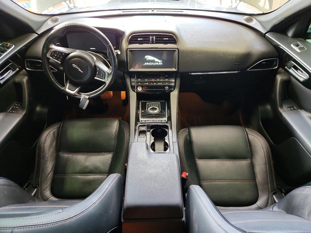 Jaguar F-PACE Prestige