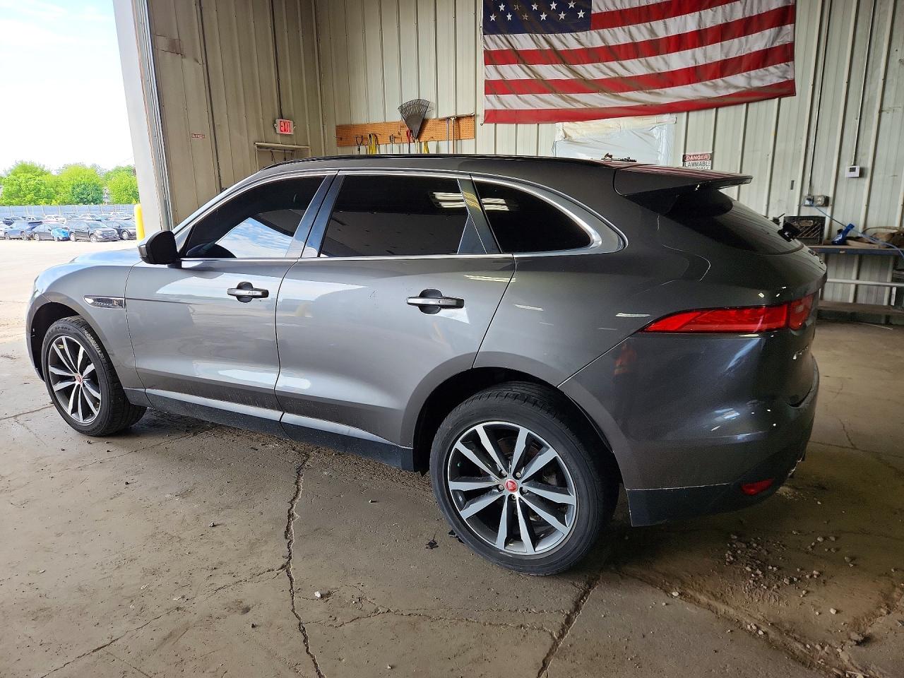 Jaguar F-PACE Prestige
