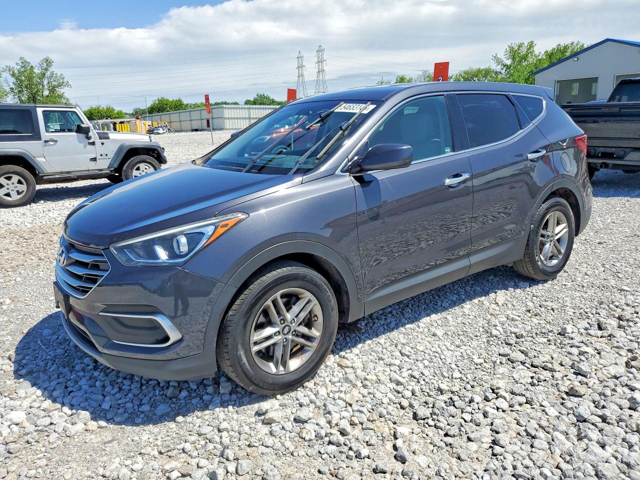 Salvage Hyundai SANTA FE Image