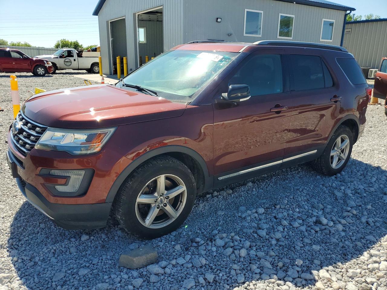 Salvage Ford Explorer Image
