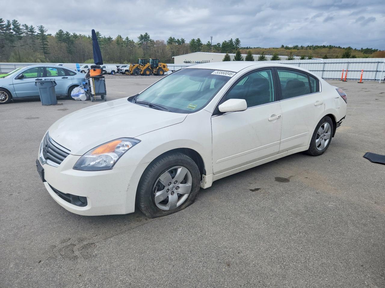 Salvage Nissan Altima Image