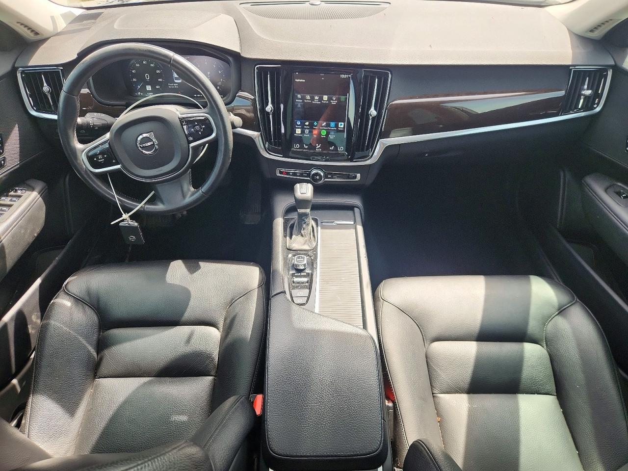 Volvo S90 T6 Momentum