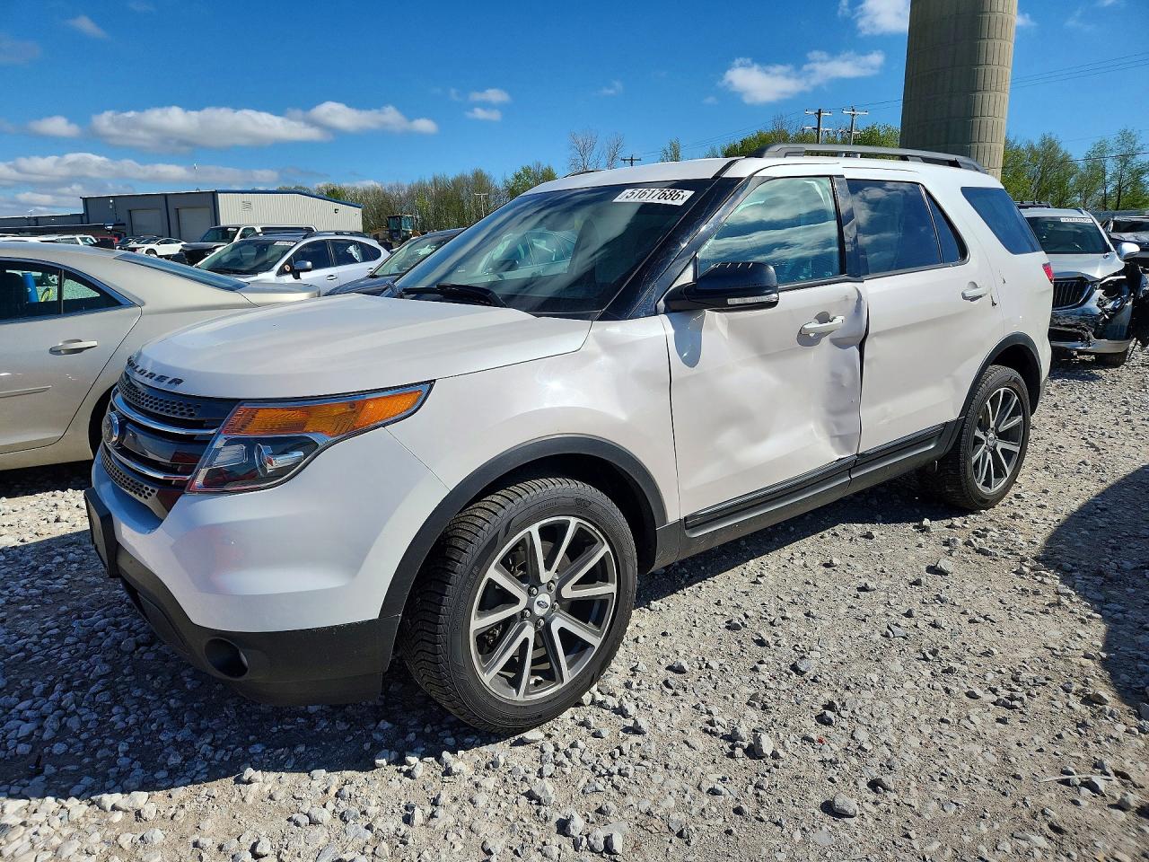 Salvage Ford Explorer Image
