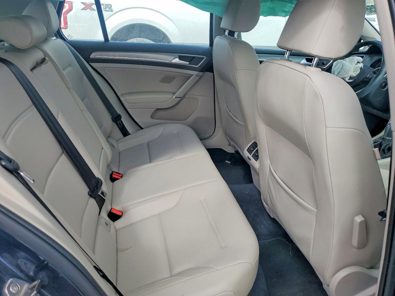 Volkswagen Golf S