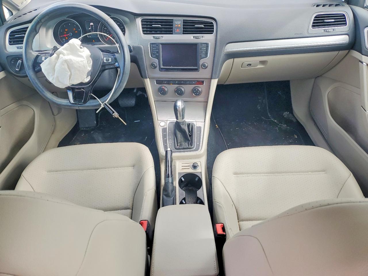 Volkswagen Golf S