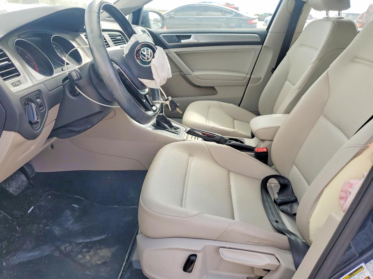 Volkswagen Golf S