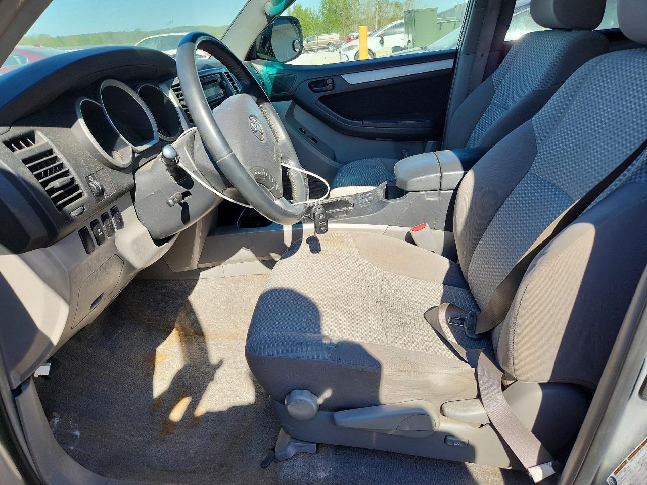 Toyota 4Runner Sr5