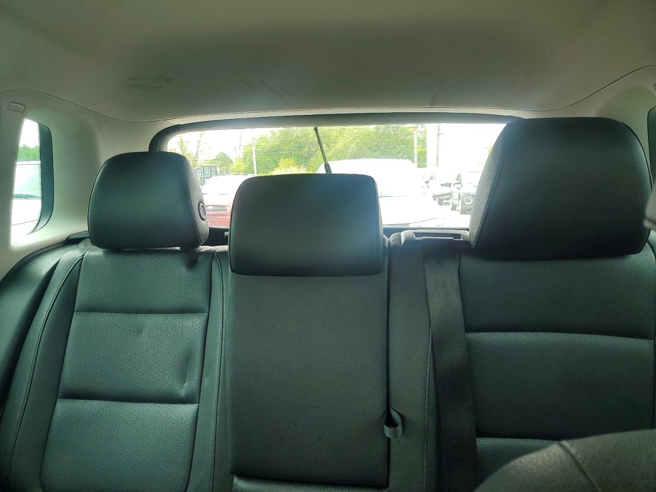 Volkswagen Tiguan S