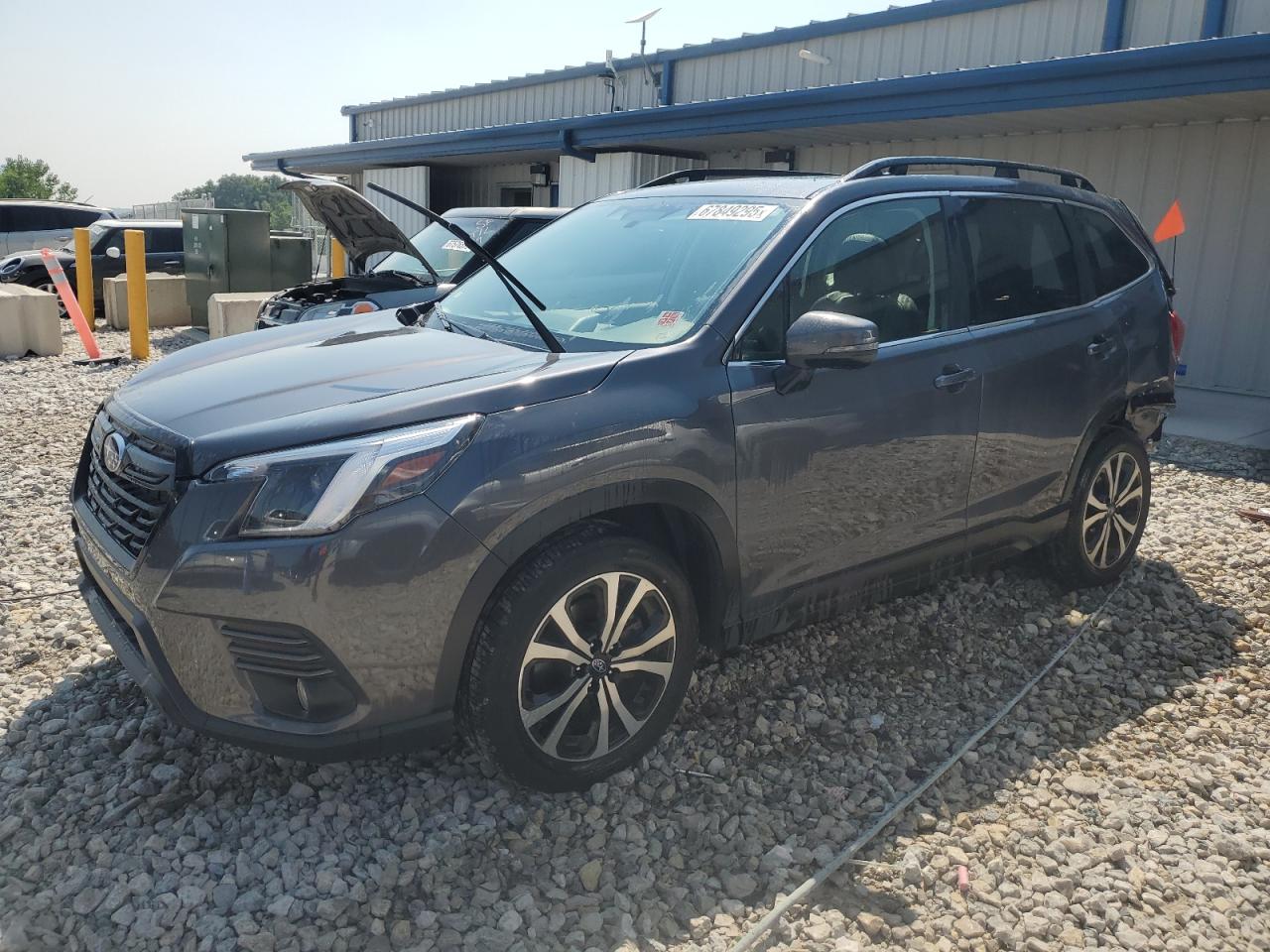 Salvage Subaru Forester Image