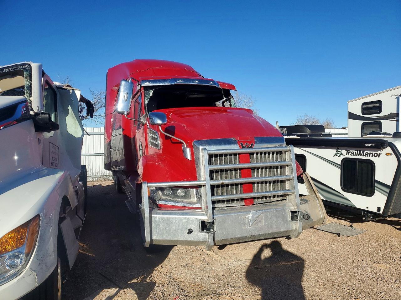 Salvage Western Star Auto Car 5700 Xe Image