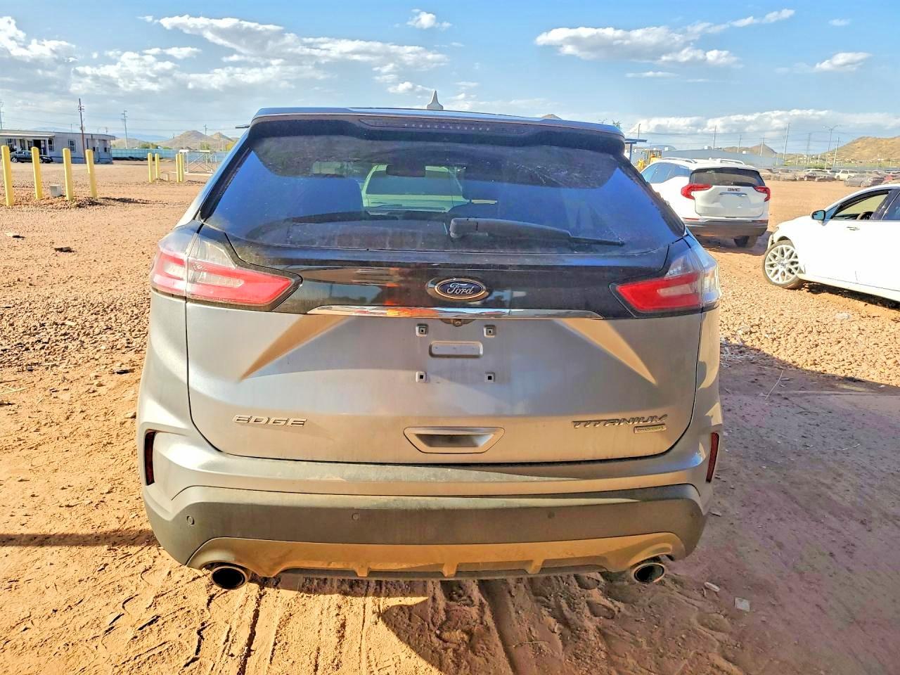 Ford Edge Titanium