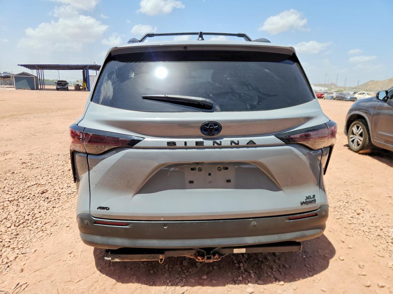 Toyota Sienna Woodland Edition