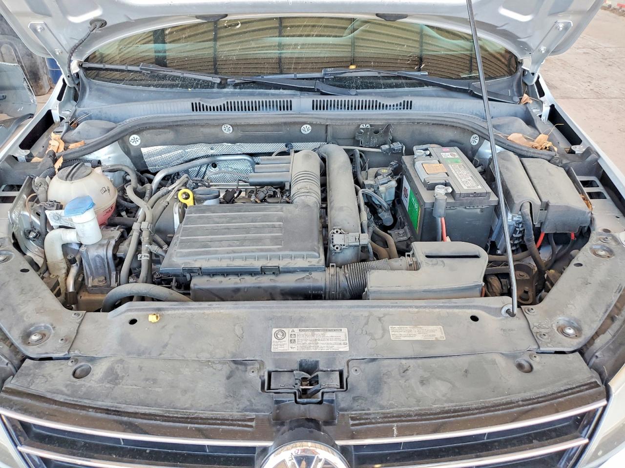 Volkswagen Jetta S