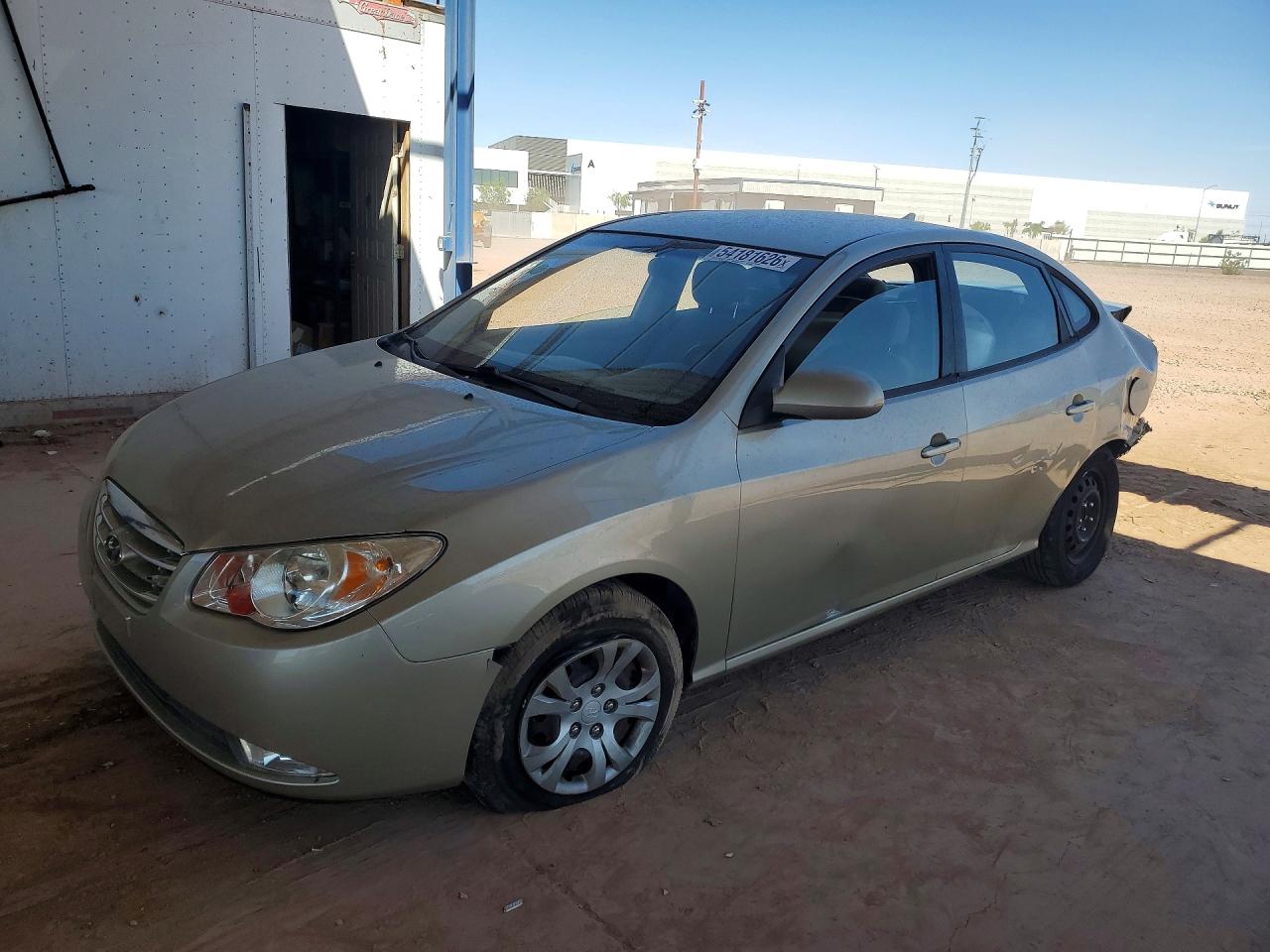Salvage Hyundai ELANTRA Image