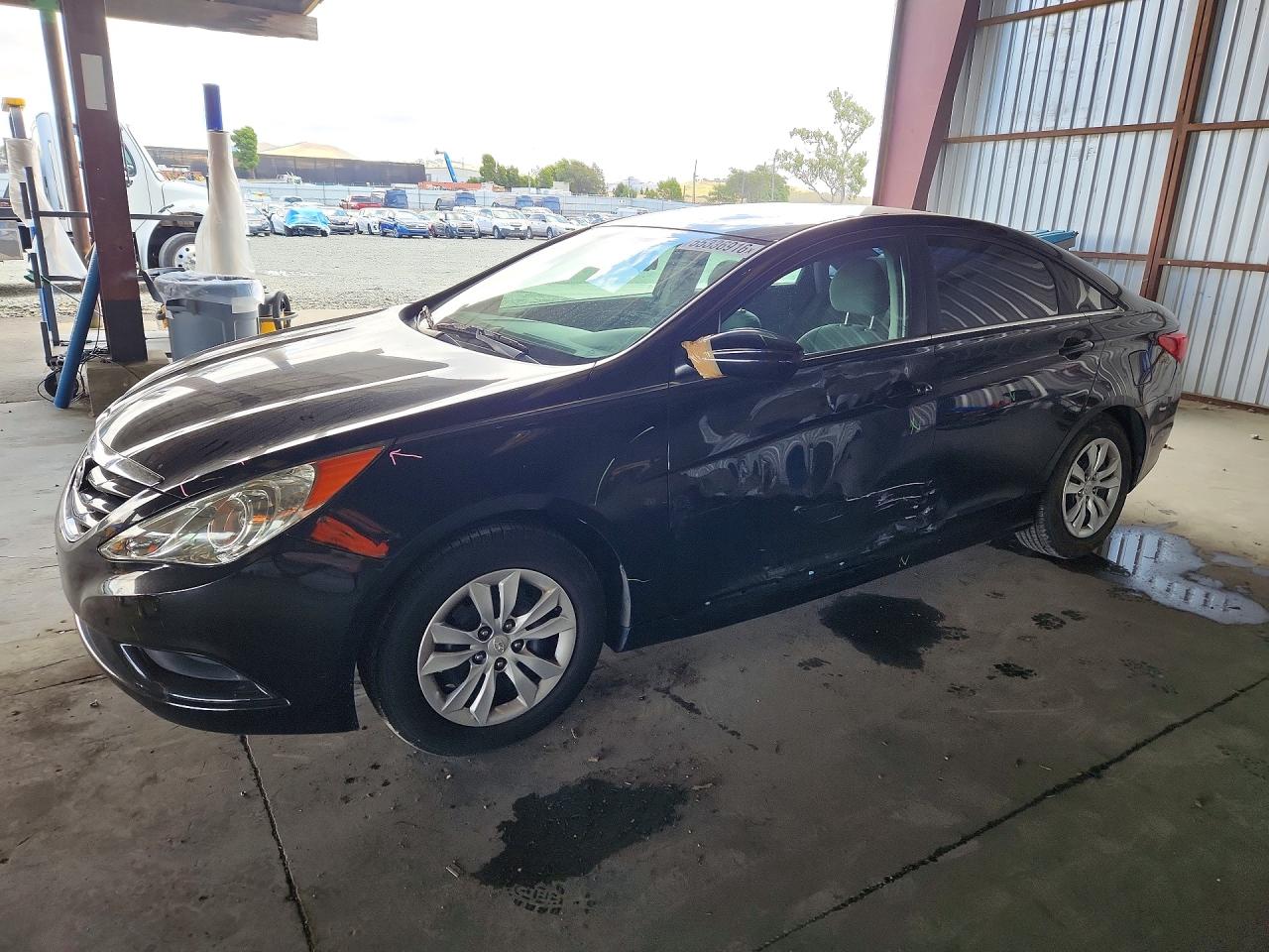 Salvage Hyundai SONATA Image
