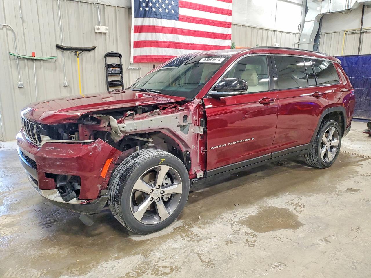 Salvage Jeep Grand Cherokee Image