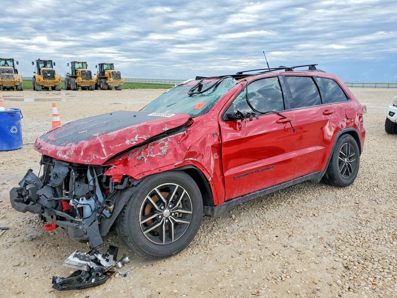 Salvage Jeep Grand Cherokee Image