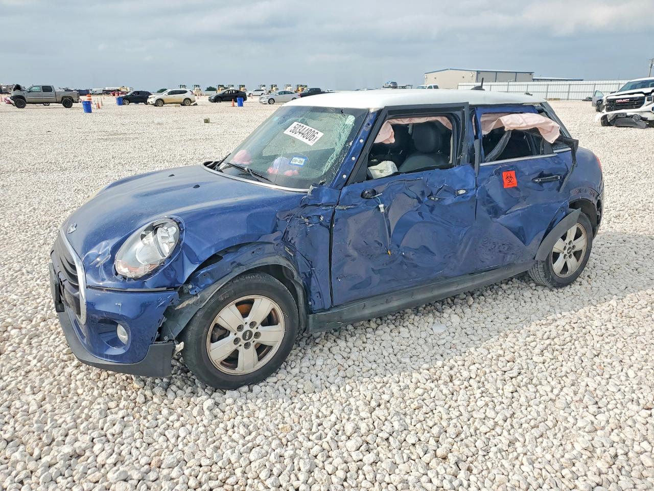 Salvage MINI Cooper Image