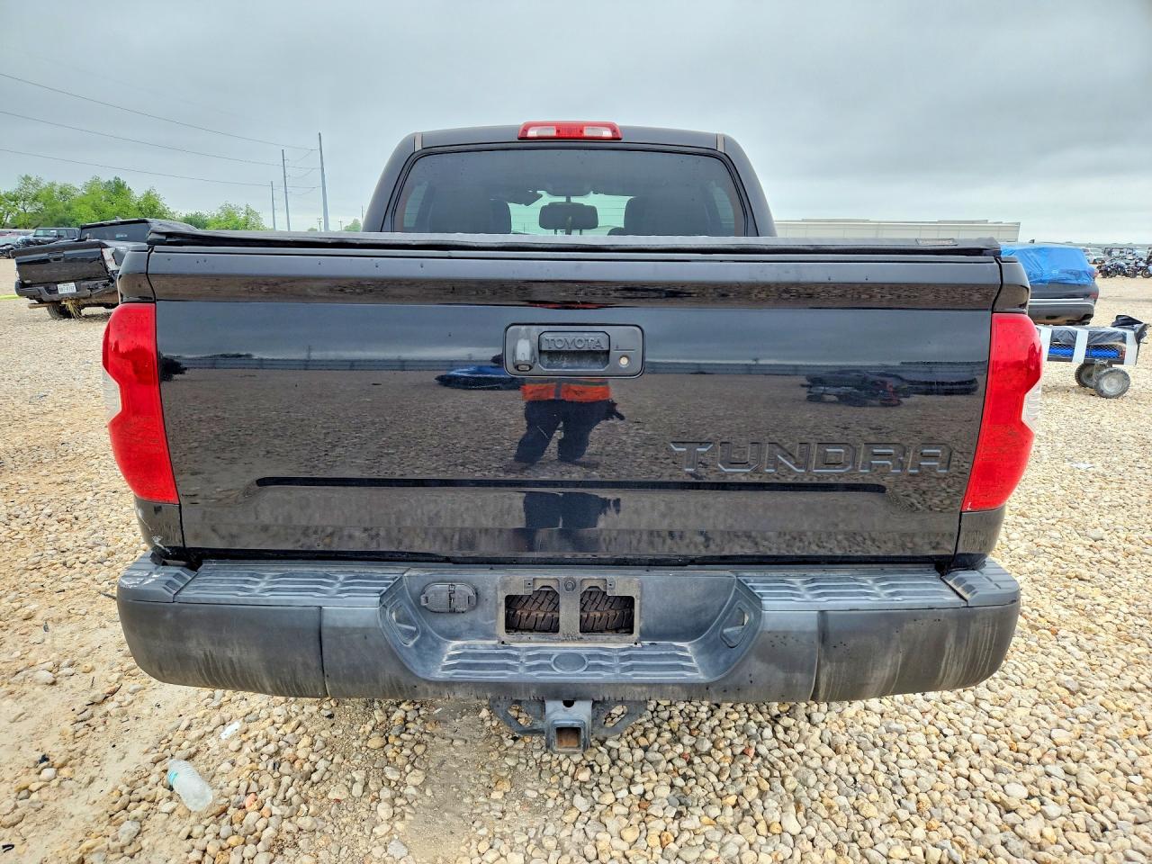 Toyota Tundra Sr5