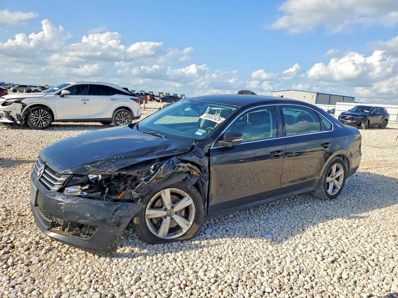 Salvage Volkswagen Passat Image