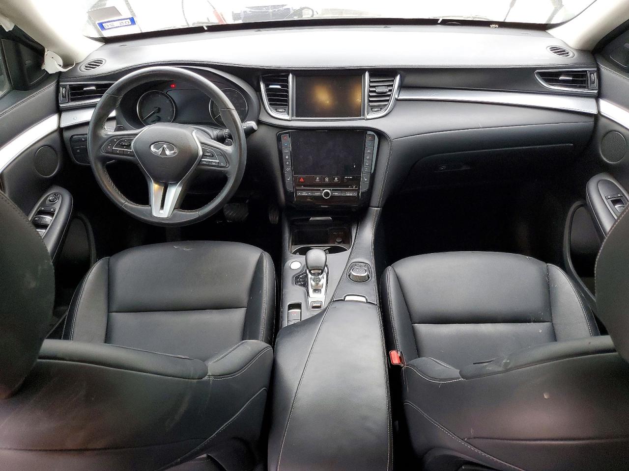 INFINITI Qx Luxe