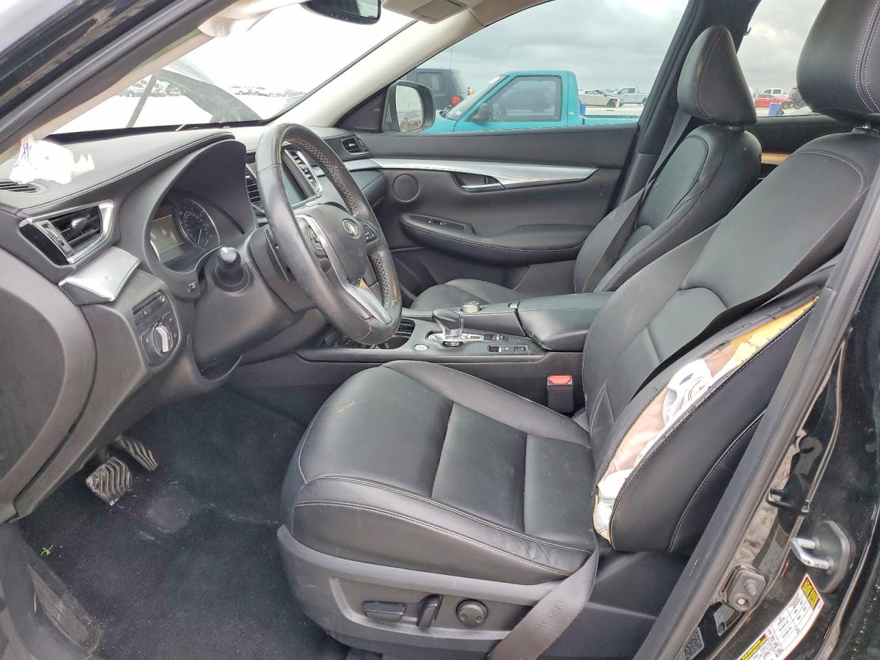 INFINITI Qx Luxe