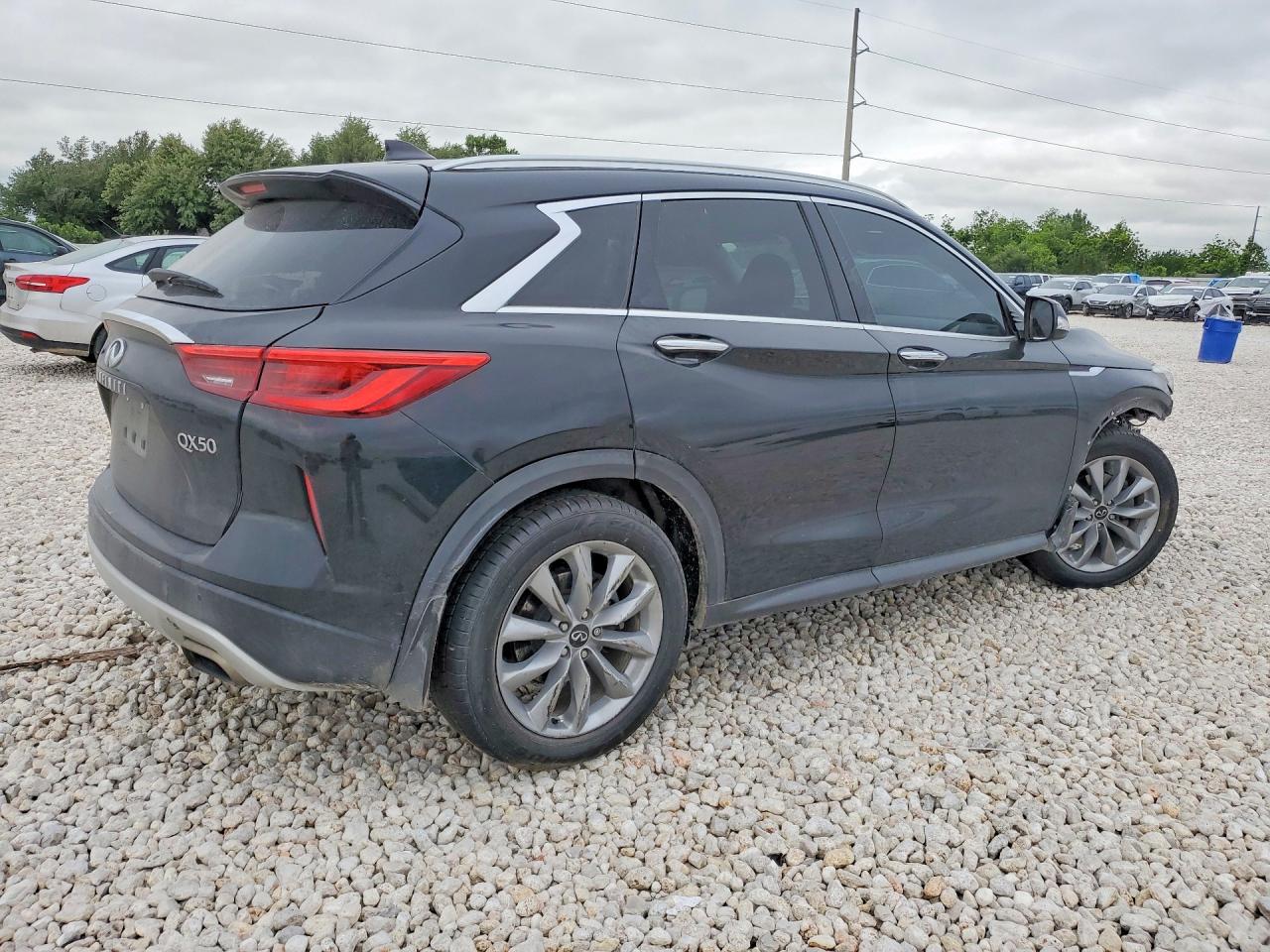 INFINITI Qx Luxe