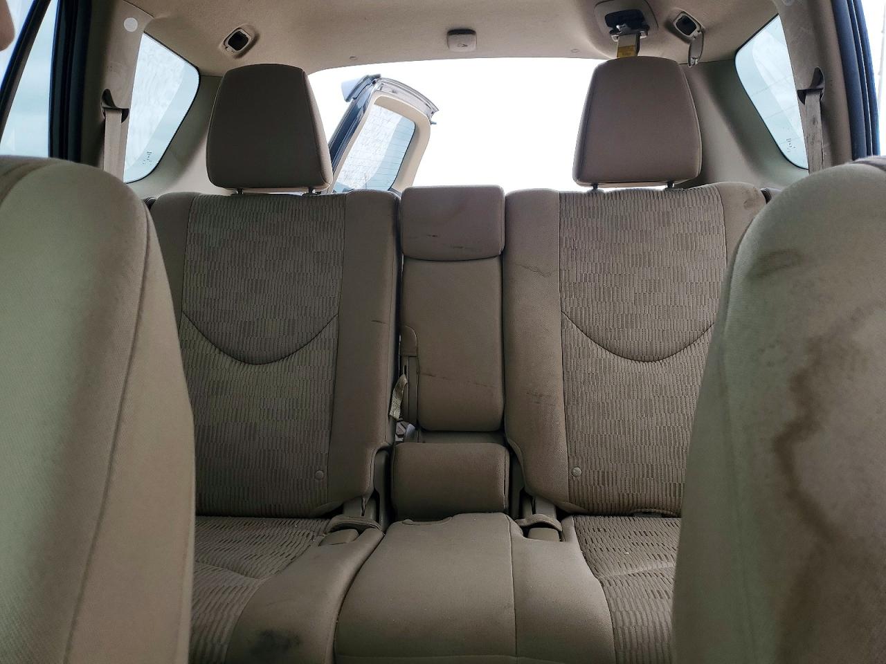 Toyota RAV4 Base
