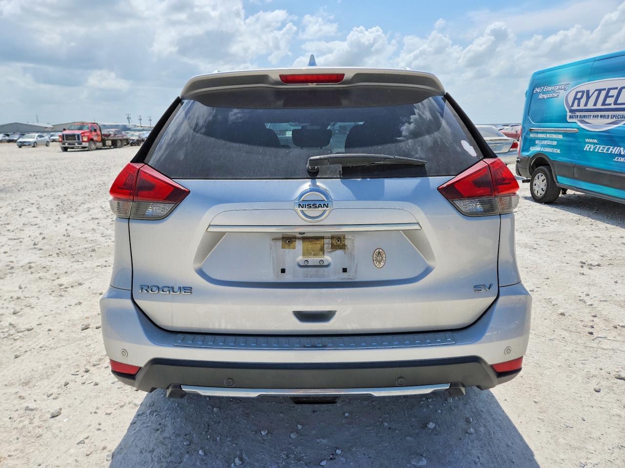 Nissan Rogue Sv