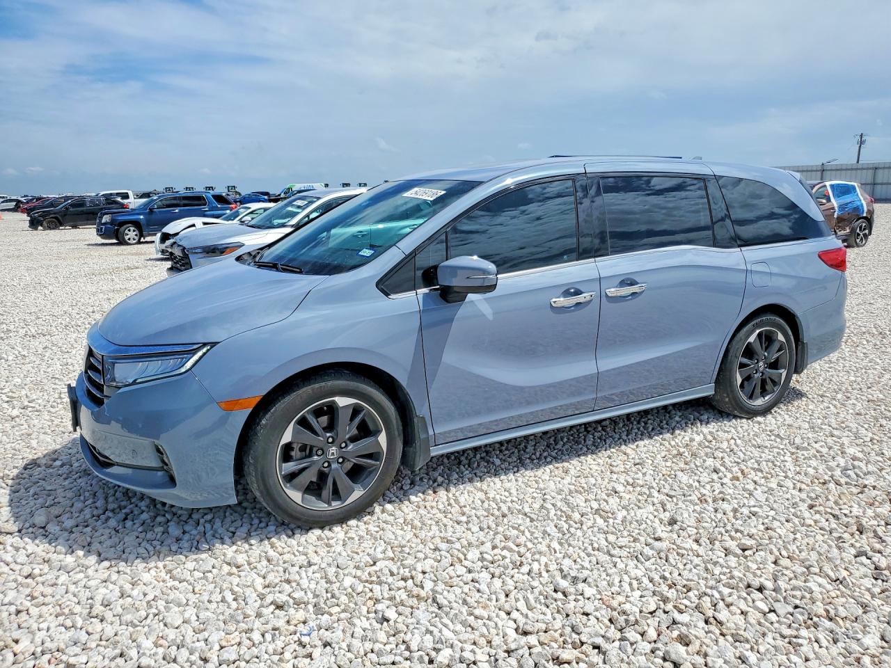 Salvage Honda Odyssey Image