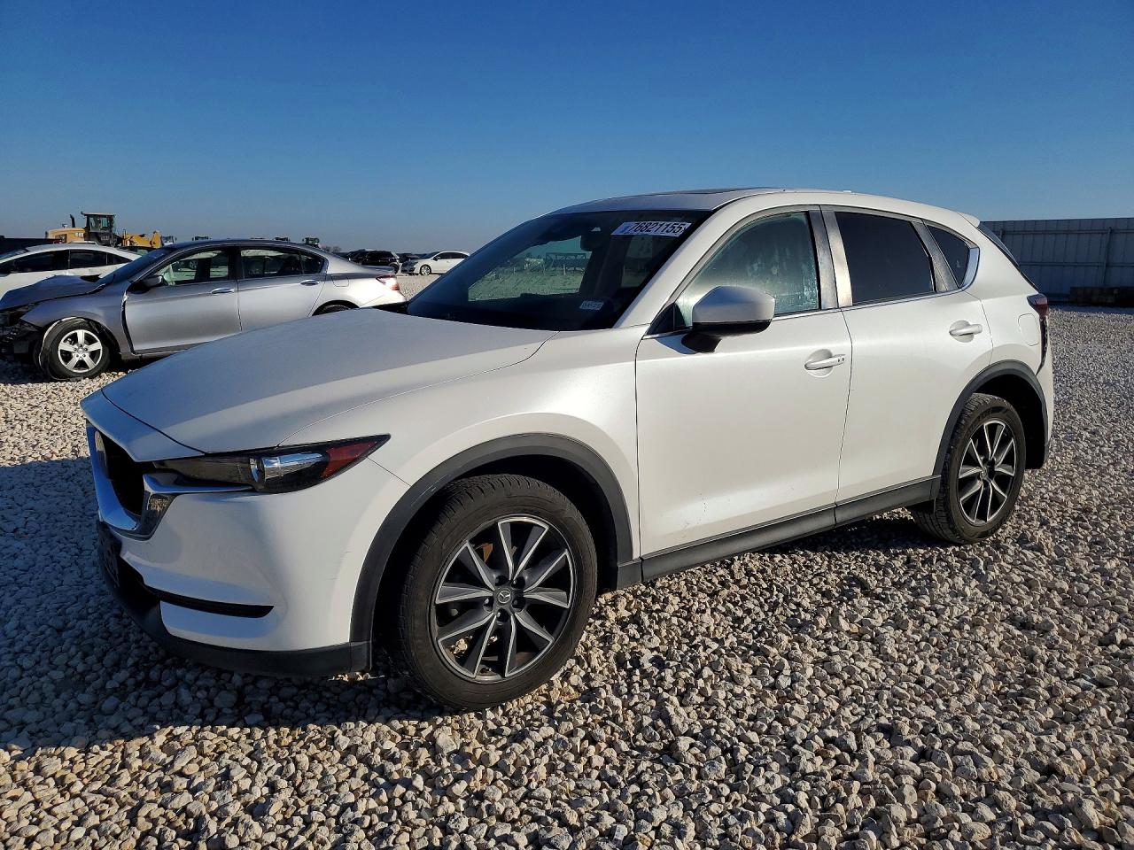 Salvage Mazda Cx Image