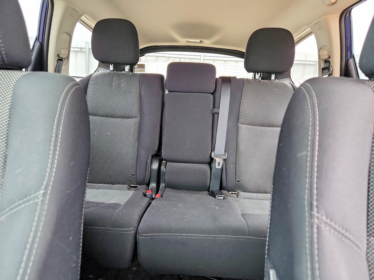 Nissan Pathfinder Sv