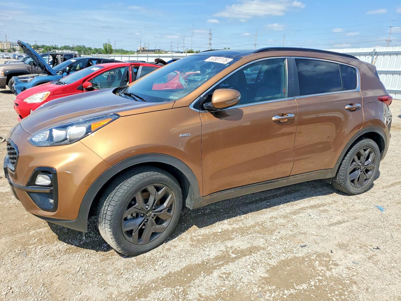 Salvage Kia Sportage Image