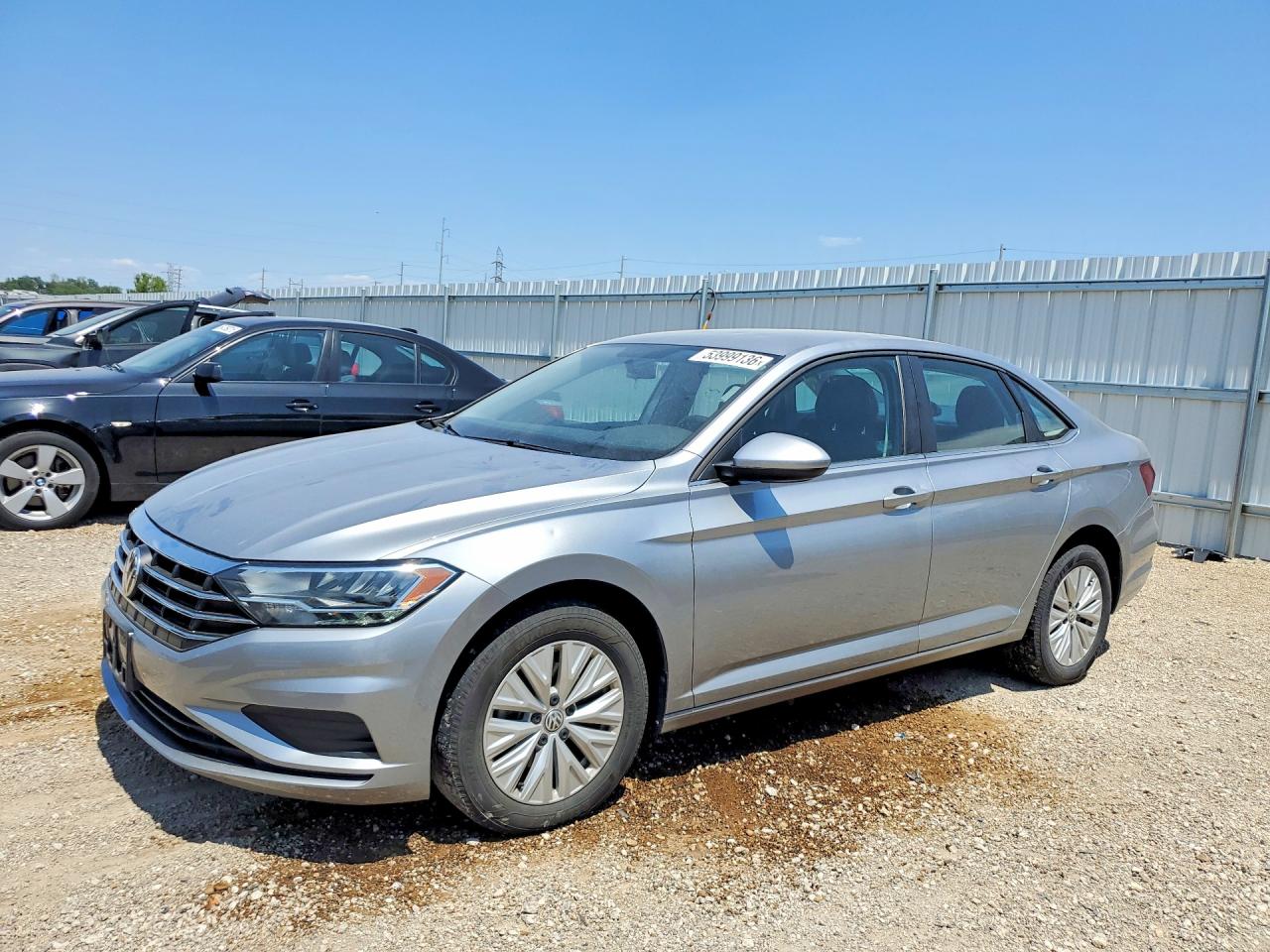 Salvage Volkswagen Jetta Image