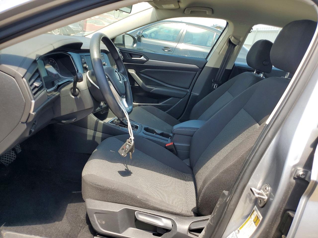 Volkswagen Jetta S