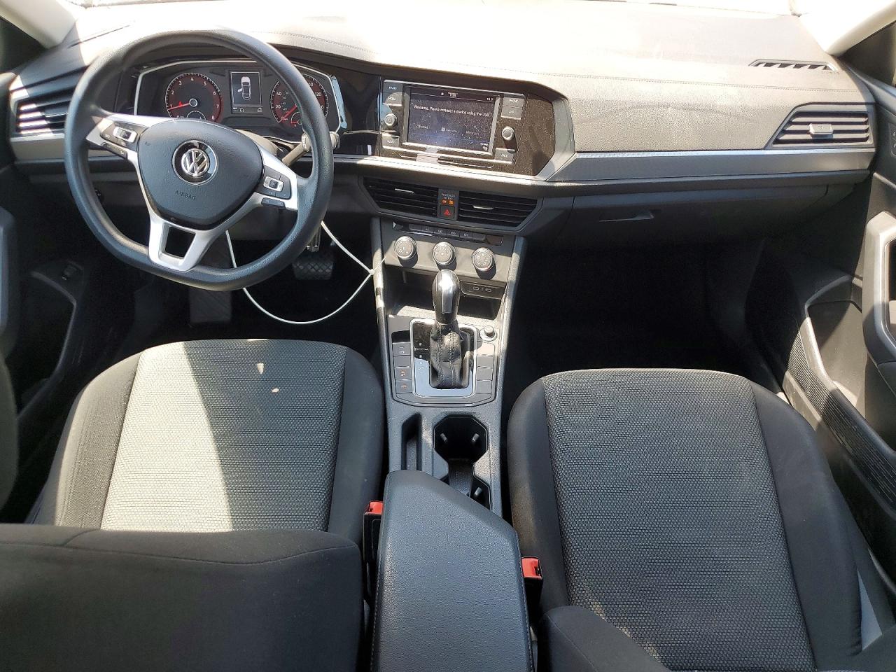 Volkswagen Jetta S