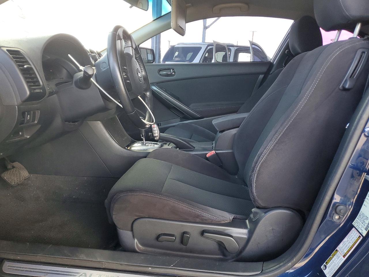 Nissan Altima S