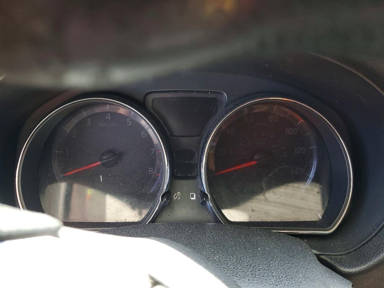 Nissan Versa 1.6 Sv
