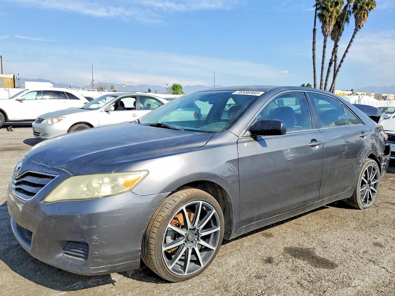 Salvage Toyota Camry Image