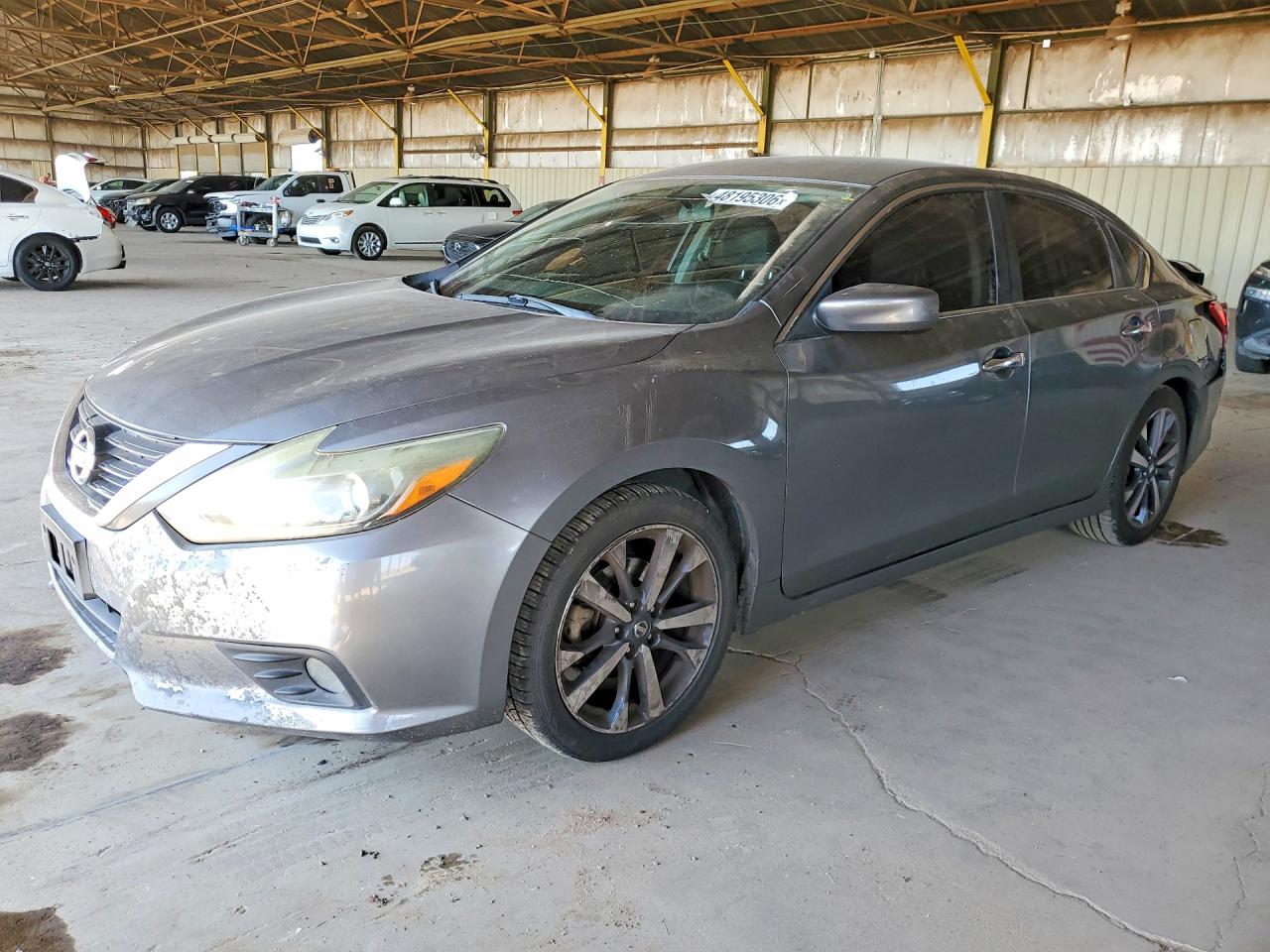 Salvage Nissan Altima Image