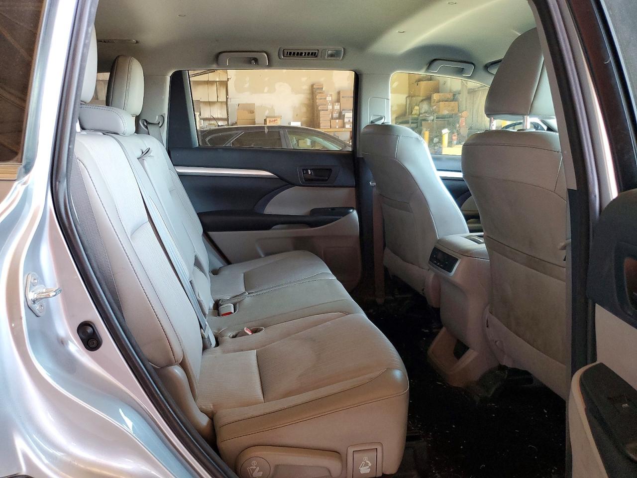 Toyota Highlander Le Plus
