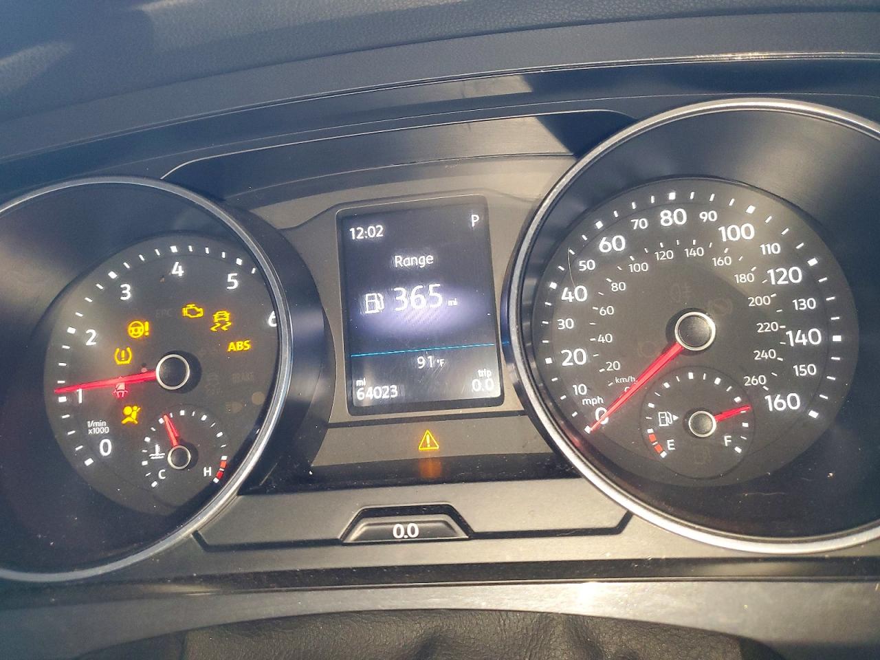 Volkswagen Tiguan S