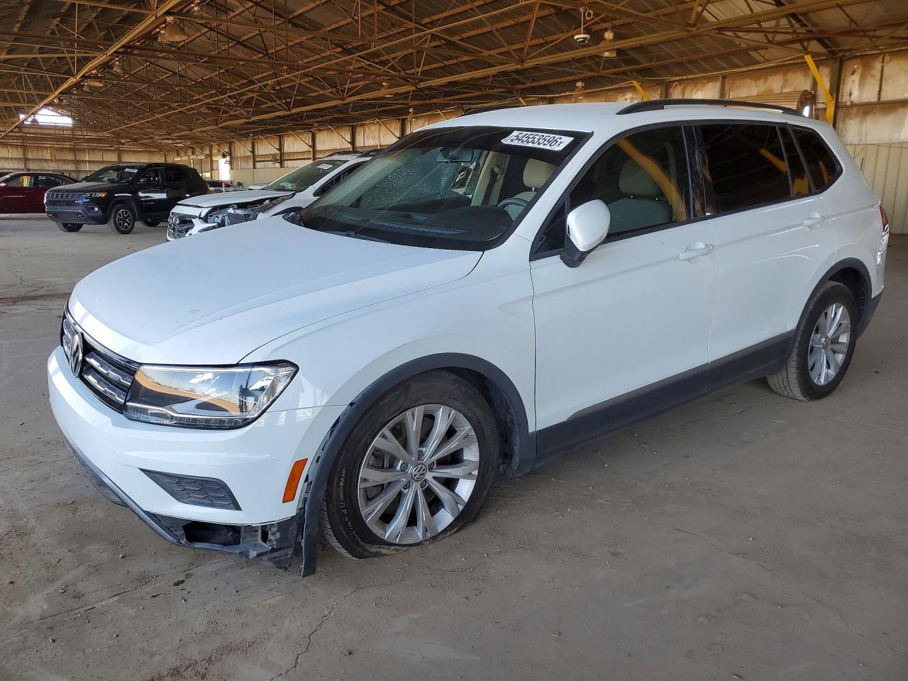 Salvage Volkswagen Tiguan Image