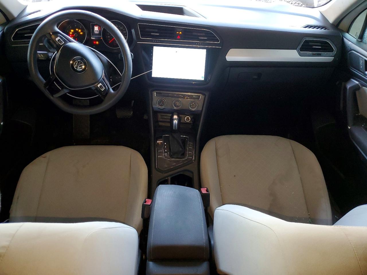 Volkswagen Tiguan S