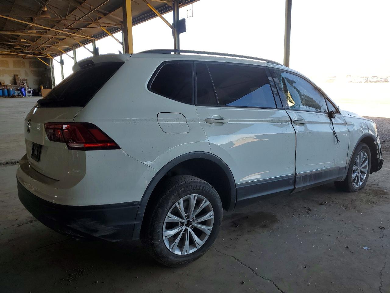 Volkswagen Tiguan S