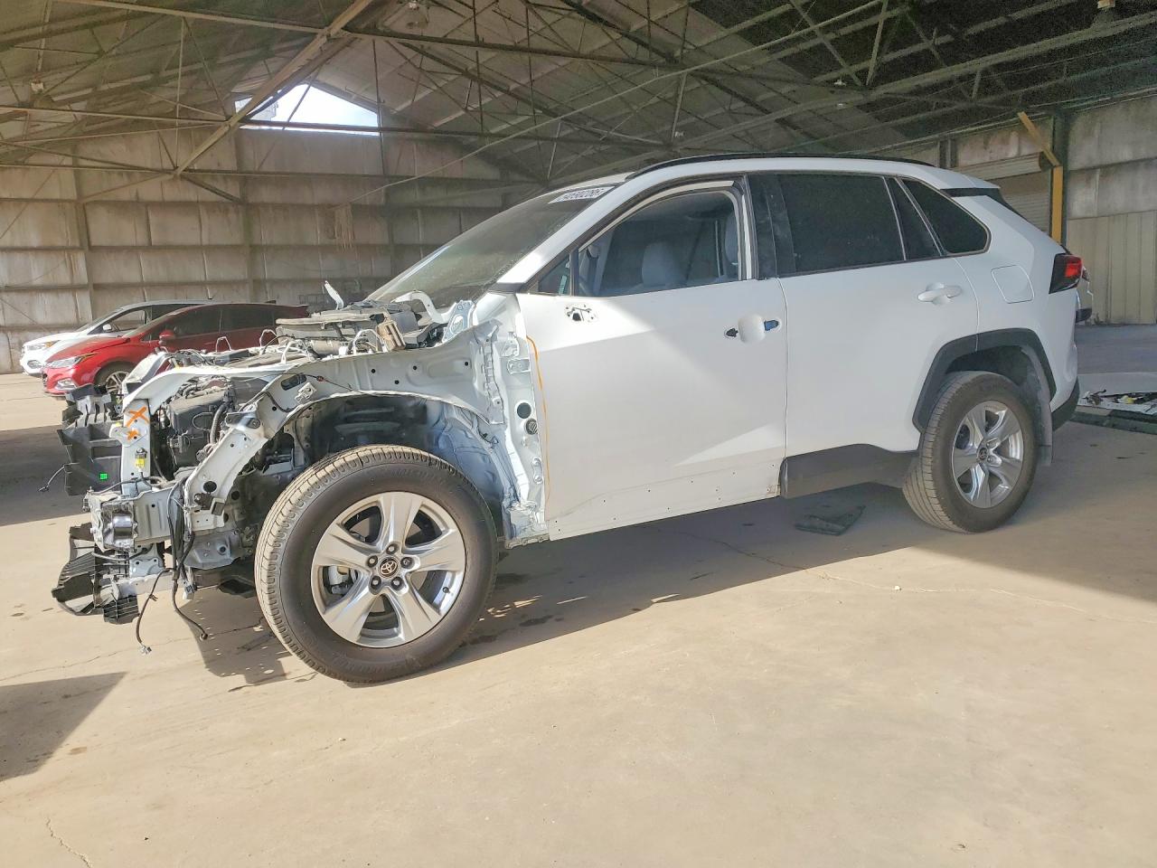Salvage Toyota RAV4 Image