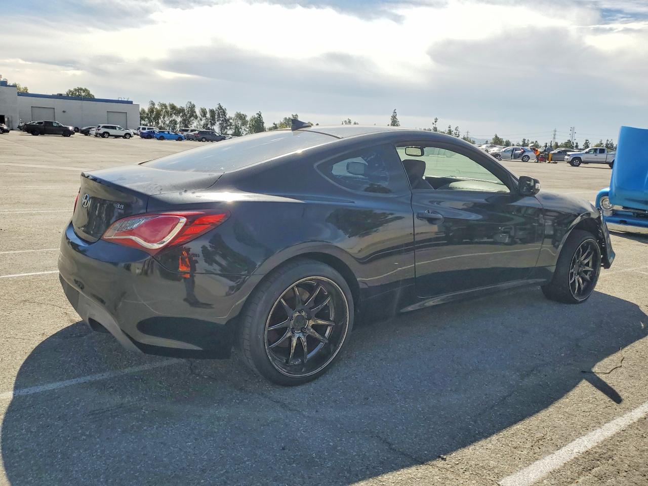 Hyundai Genesis 3.8 R-spec